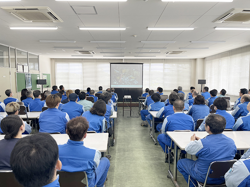 Commemorative Ceremony for employees5C